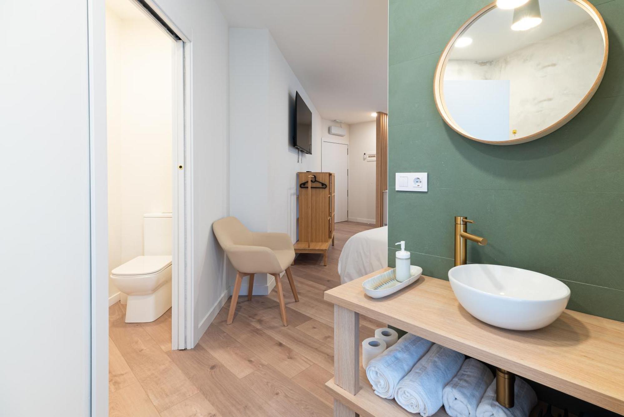 Apartamentos Turisticos Fatima, En El Centro De Vigo Luaran gambar